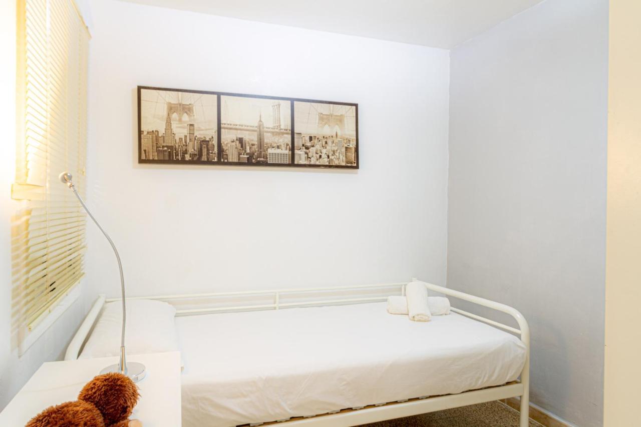 Residencial Costamar Next Bcn, 50M Beach With Swimming Pool Cabrera de Mar Exteriör bild