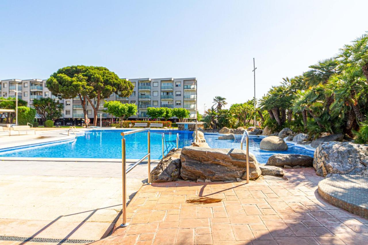 Residencial Costamar Next Bcn, 50M Beach With Swimming Pool Cabrera de Mar Exteriör bild